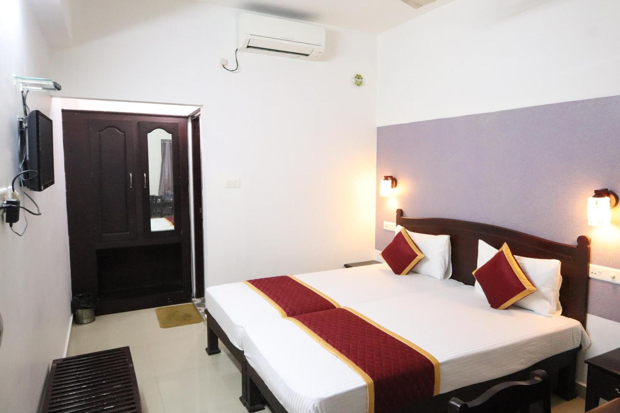 Shanthi Residency Pathanāmthitta المظهر الخارجي الصورة