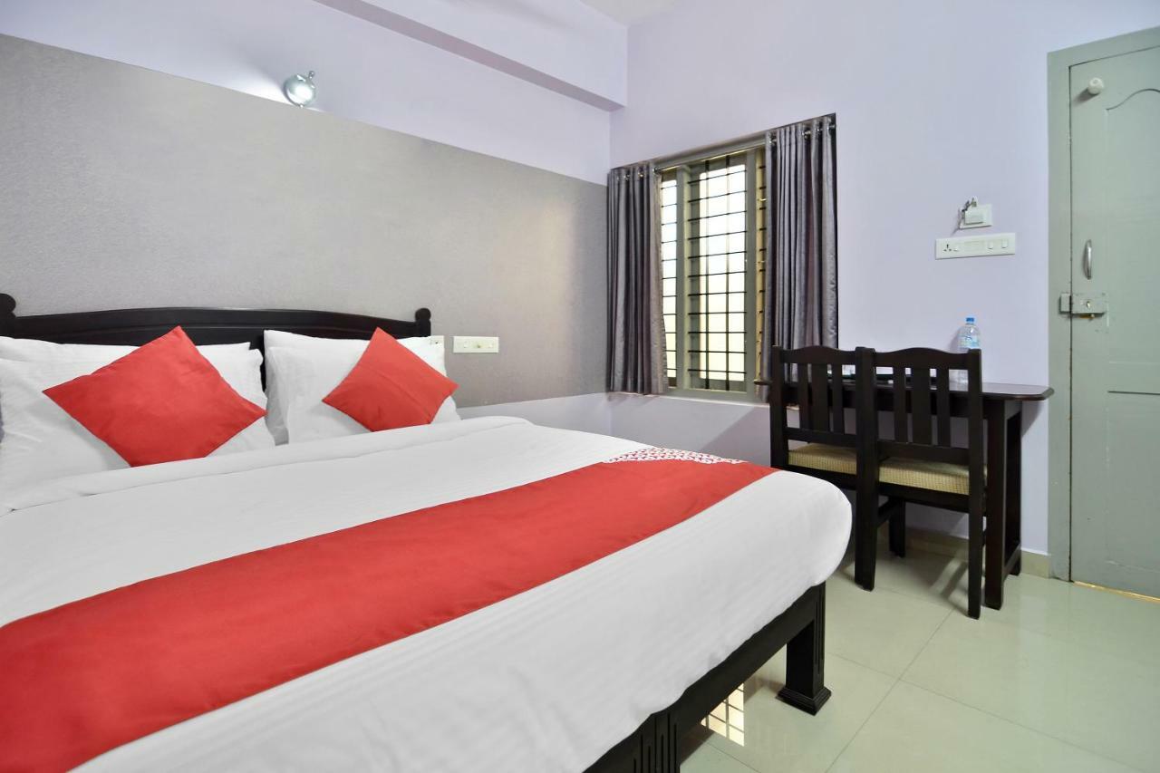Shanthi Residency Pathanāmthitta المظهر الخارجي الصورة