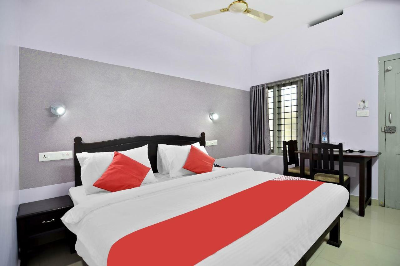 Shanthi Residency Pathanāmthitta المظهر الخارجي الصورة